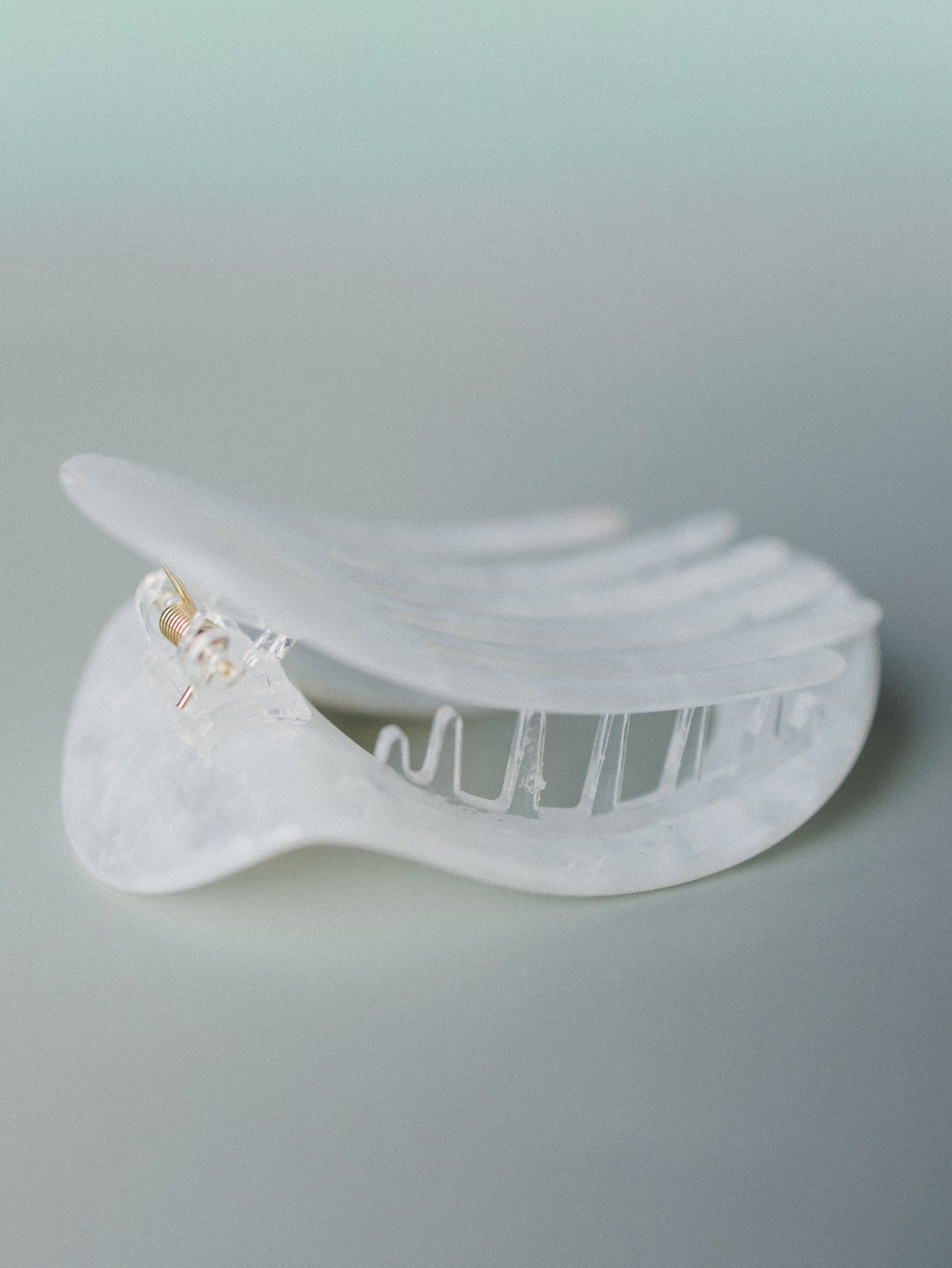 Ashton Clip - Off White