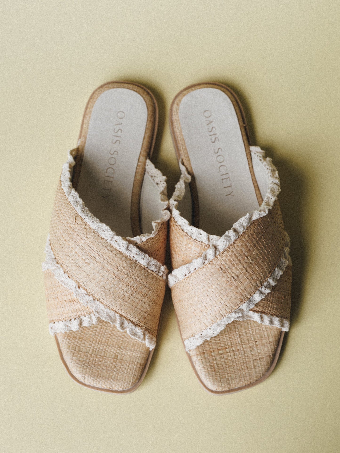 Allie Flat Sandal - Natural