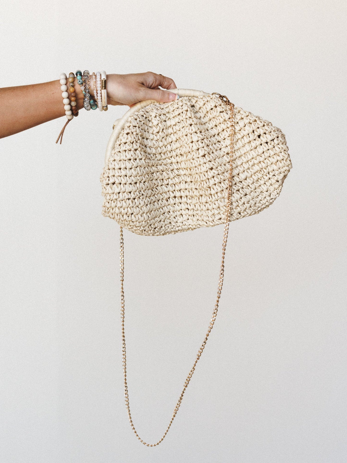 Beachy Keen Clutch - Ivory