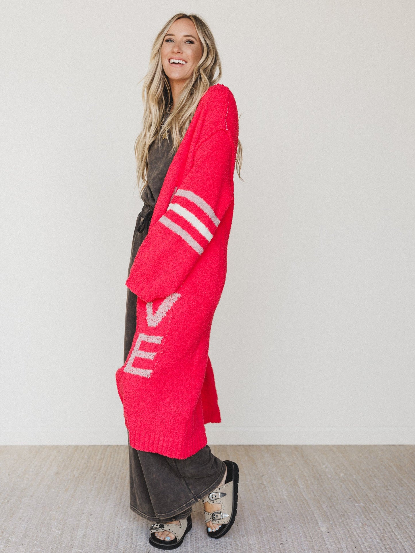 Groove In Love Sweater - Red