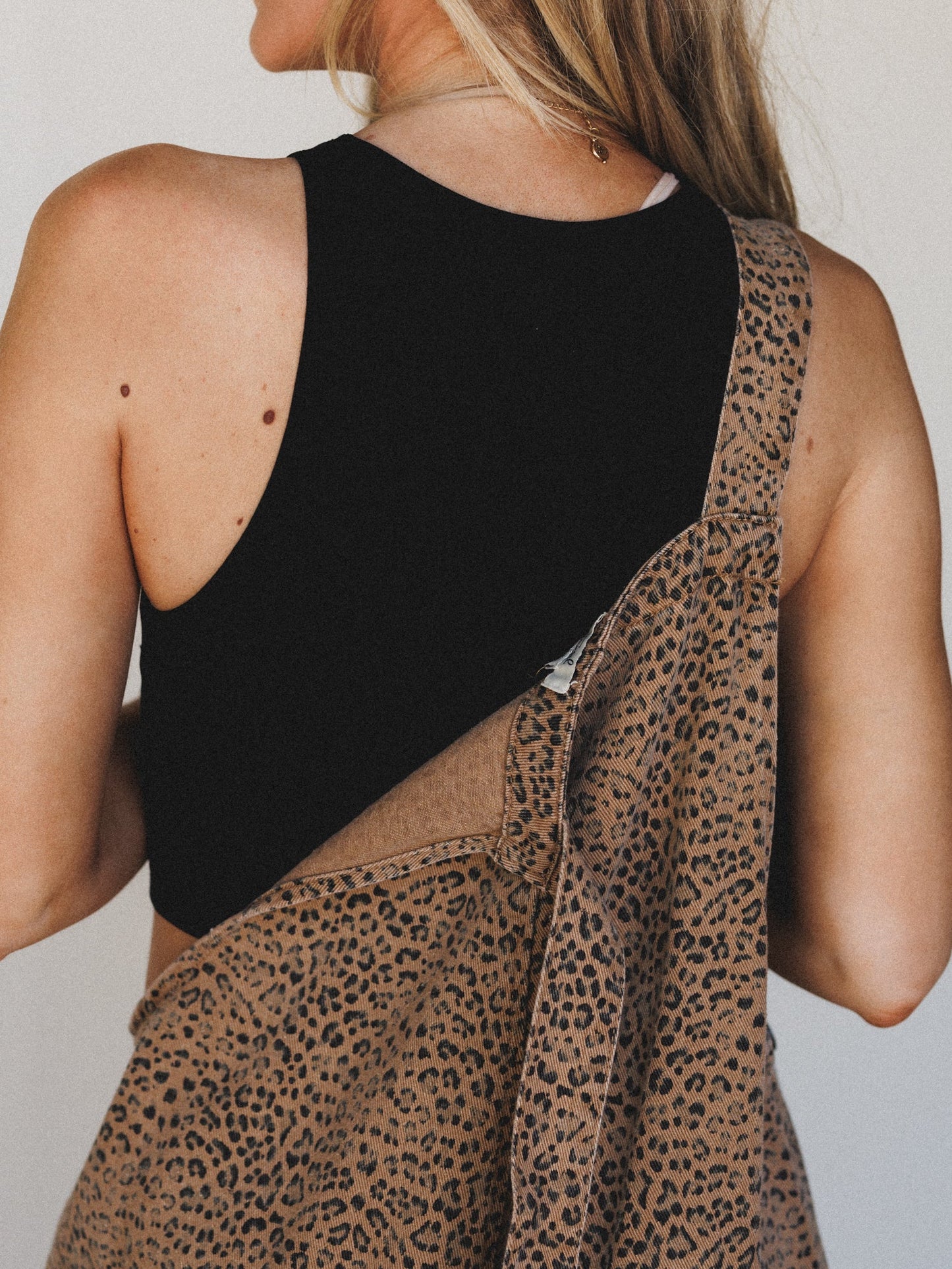 High Neck Seamless Brami - Black