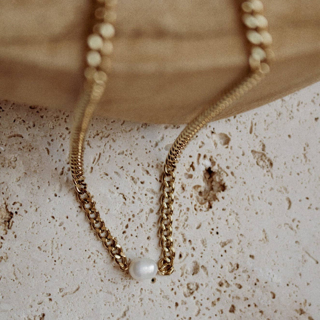 agatha necklace