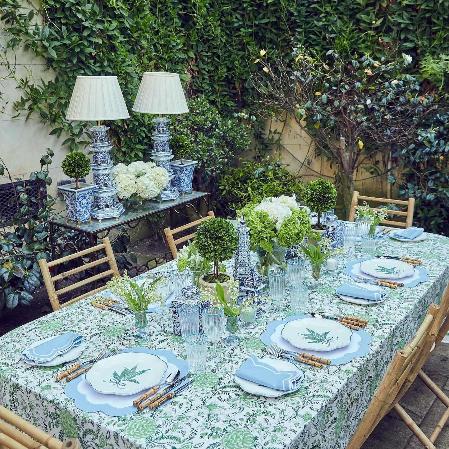 Blue Serena Appliqué Napkins (Set of 4)